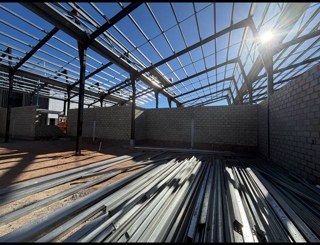 200M² WAREHOUSE TO LET IN FIRGROVE